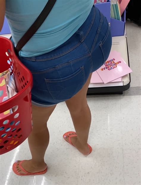 Oc Thick Latina Milf In Shorts Short Shorts Volleyball Forum