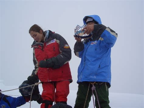 图片报道 搜狗登山队a组进军前进营地 大陆娱乐新闻 大陆 搜狐娱乐