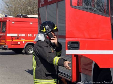 Incendio In Un Appartamento A Firenze Soccorsa Una Persona