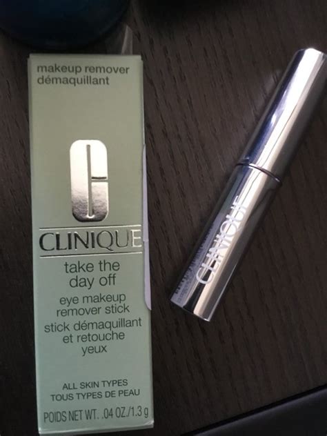 Clinique Take the day off Stick démaquillant pour les yeux INCI Beauty