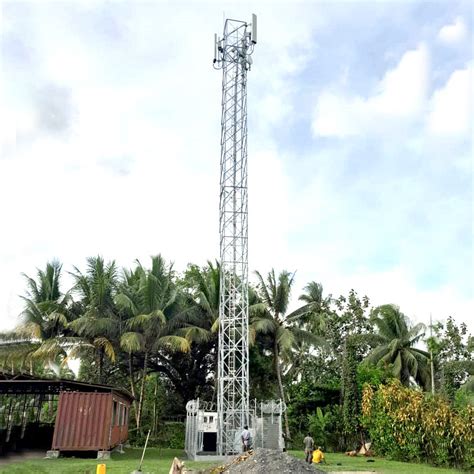 Hot Dip Galvanized Steel Self Support Tower For Telecom Signals Power