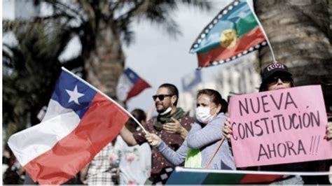 Tensas Negociaciones Por La Nueva Constitución De Chile Perfil