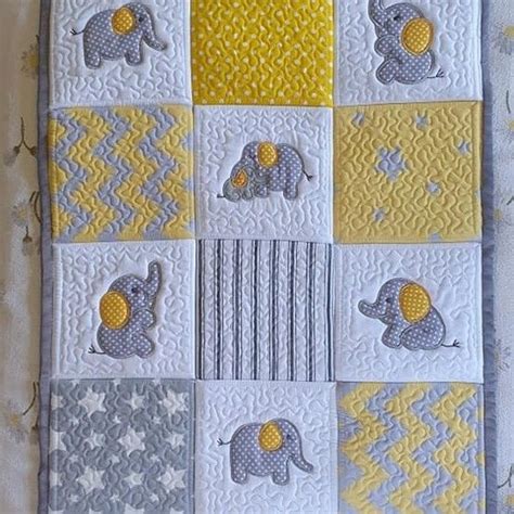 Elephant Crib Quilt, Beautiful Quilts, Juju, Baby Quilts, Cribs, Quilting, Embroidery, Blanket ...