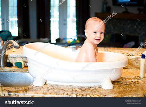 Happy Baby Boy Bath Tub Stock Photo 1332374327 | Shutterstock