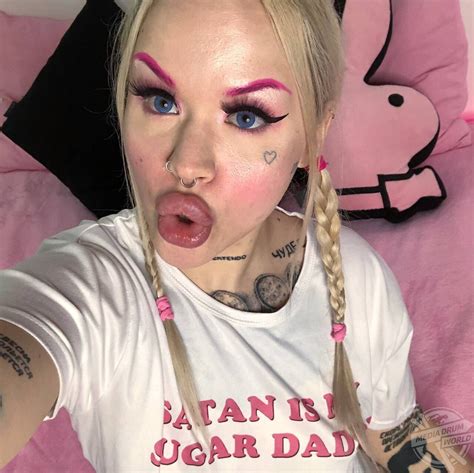 This Former Goth Who Loves Adult Films Has Transformed Herself Into A Real Life Sex Doll Media