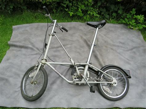 A Very Good Vintage Three Speed Bickerton Fold Up Bike By Dahon