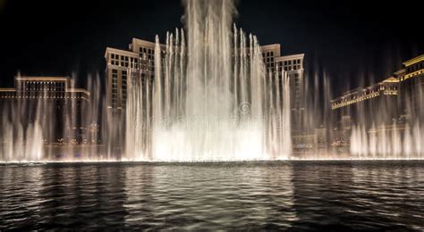 World Famous Fountain Water Show in Las Vegas Nevada Editorial Stock ...