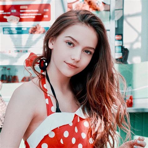 3 hot girl sinh năm 2004 đa tài sở hữu tài sản triệu USD