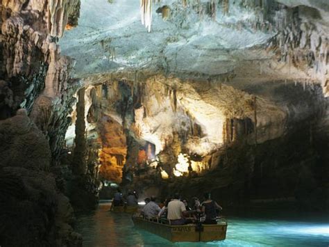 What A Wonderful World: jeita grotto