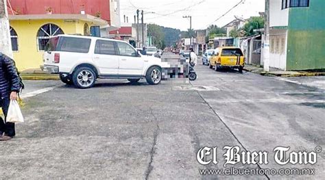 Madre E Hija Se Accidentan Chocan Camioneta Y Moto El Buen Tono