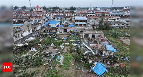 Tornado China Tornado In Eastern China Kills 10 Hundreds Relocated