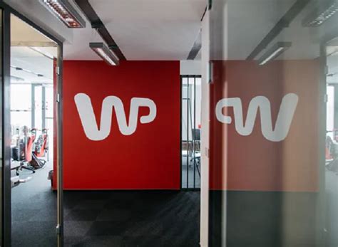 Denuncian en Polonia destrucción masiva de documentos gubernamentales Prensa Latina