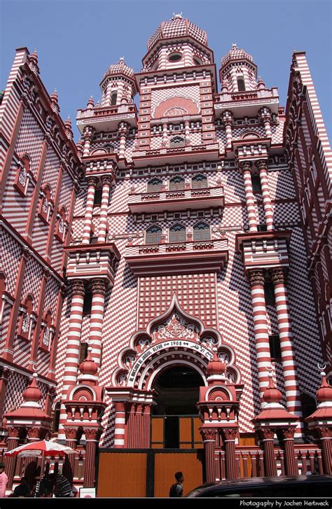 Jami Ul-Alfar Mosque, Colombo, Sri Lanka | Beautiful mosques, Wonders ...