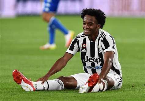 El Problema De La Juventus Que Podría Enviar A Juan Guillermo Cuadrado