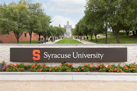 Admitted Campus Tours - Syracuse University