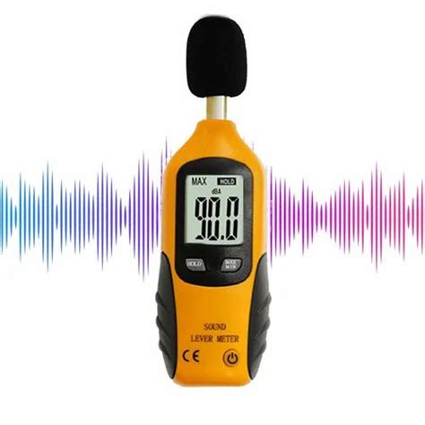 30 To 130 Db Lcd Fluke 945 Sound Level Meter Accuracy 15 Db At Rs