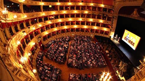 Lezioni Di Storia Pienone Al Teatro Verdi Il Piccolo