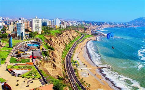 Passagem A Rea Executiva Voando Latam Saindo De Guarulhos Para Lima