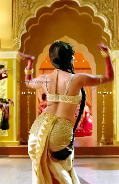 Pooja Kumar Uthama Villain Hot Backless Hd Caps Indiancelebblog