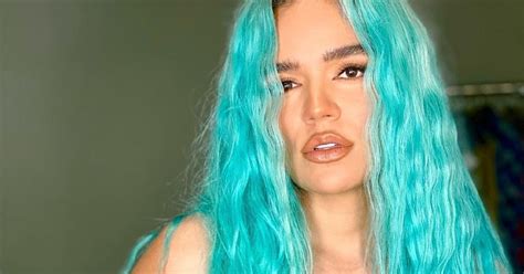 Karol G Ense A Sus Espectaculares Curvas Con Un Micro Bikini Y Enamora