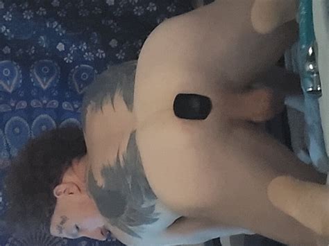 Juego anal de cerca Leche goteando después xHamster