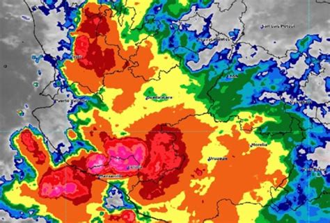 Clima En Puerto Vallarta Hoy Viernes Con Cielo Nublado Y Lluvia