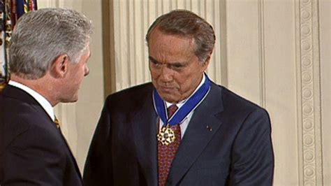 Video President Clinton Awards Dole Medal of Freedom - ABC News