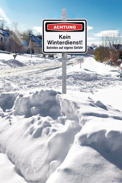 Eingeschränkter Winterdienst Betreten Auf Eigene Gefahr Premium