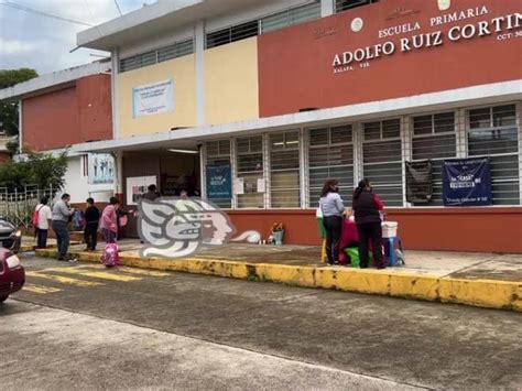 Tras Homicidio De Maestra Reanudan Clases En Primaria Adolfo Ruiz