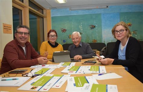 Händy Café unterstützt Senioren In Lappersdorf helfen Ehrenamtliche