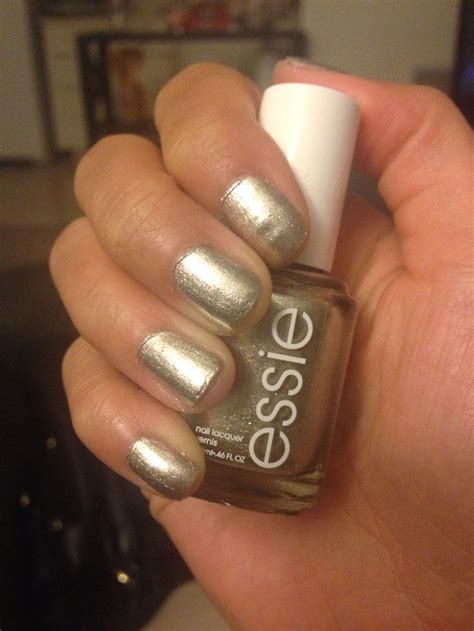 Essie S Jiggle Hi Jiggle Low Wintertrends Metallic Nail Polish