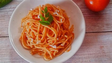 Classic Tomato Spaghetti 🍝 Basic Tomato Spaghetti In Recipe Youtube