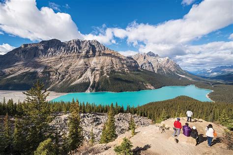 Hiking in the Canadian Rockies | Intrepid Travel CH