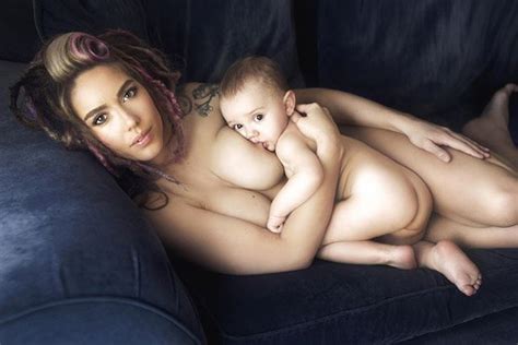 Naked Breastfeeding Mothers Photos Telegraph