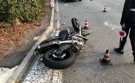 Schianti In Moto Morti E Feriti Sulle Strade Siciliane