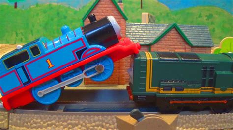 видео на канале Мисс Кати Томас и его друзья - парк развлечений ...