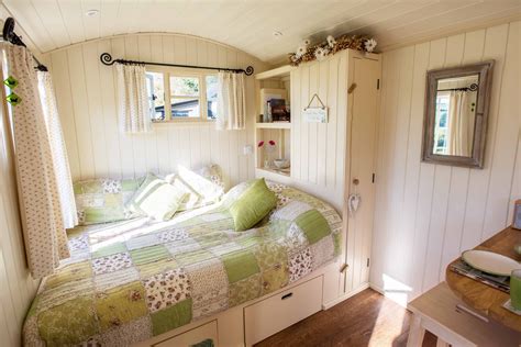 Ashwood Shepherd Huts Shepherds Huts For Sale The Luxury Hut Tyni