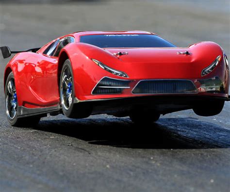 Traxxas Xo Is World S First Mph Ready To Run R C Car Off