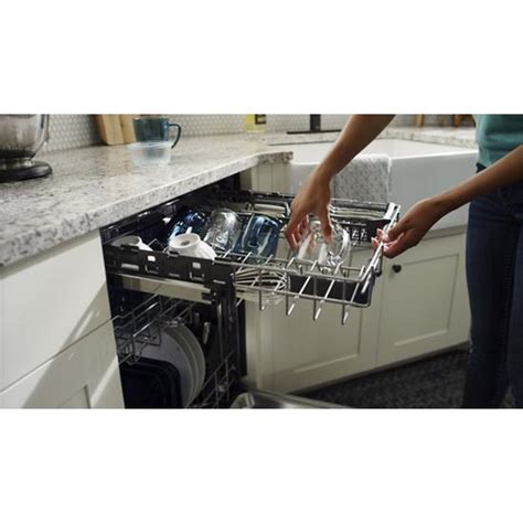 Maytag MDB8959SKZ Top Control Dishwasher With Third Level Rack And