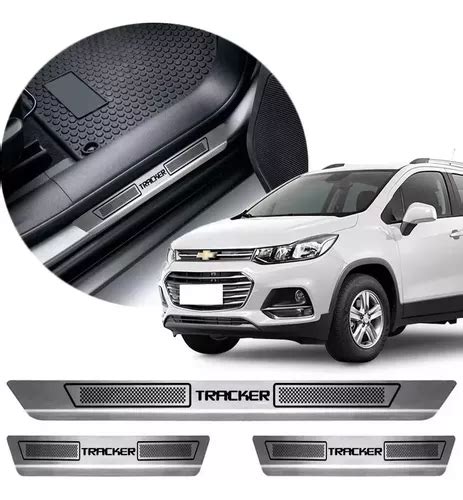 Jogo Soleira Porta Aço Inox Chevrolet Tracker 2020 2021 2022