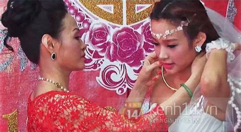 Lật lại năm 2013 bão tố của làng hot girl Việt An Tây bị Yanbi đánh ngay Hàng Trống Chi Pu