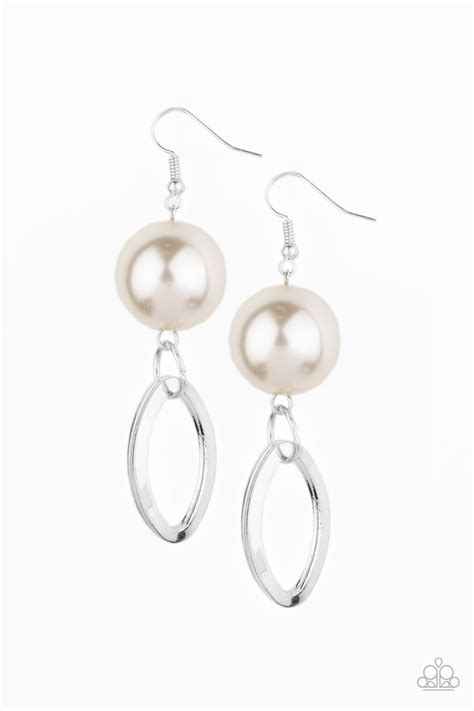 Paparazzi Big Spender Shimmer White Pearl Silver Oval Ring Earrings