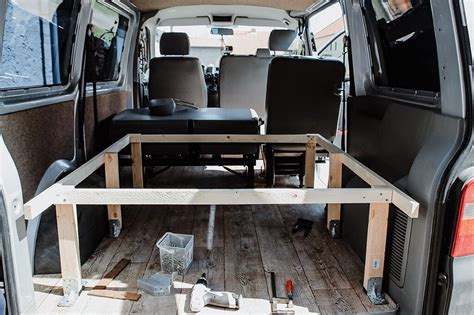 Vw T Bett Klappbar Einbauen So Baust Du Dir Ein Klappbett Selbst