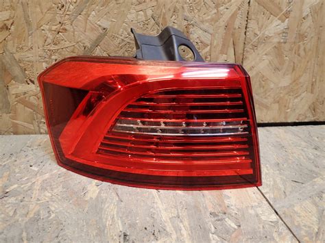 Lampa Lewa Tylna Ty Vw Passat B Kombi G B