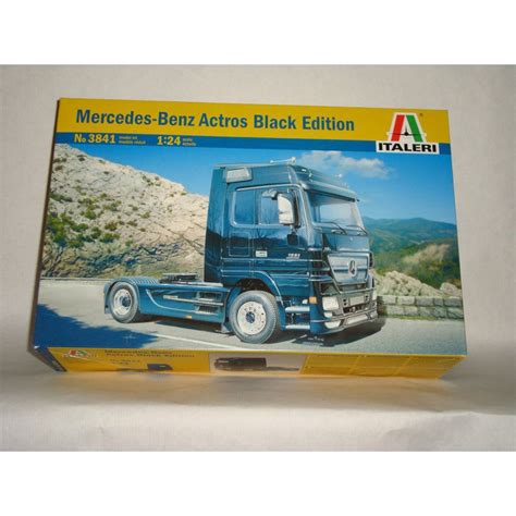 Maquette Camion Italeri 1 24 3841 Mercedes Actros Black Edition