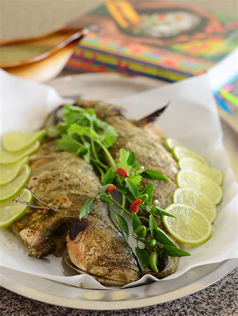 Samoan Whole Roasted Fish With Coconut Sauce Lisas Lemony Kitchen