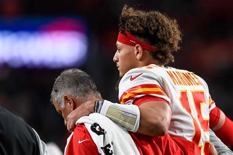 Patrick Mahomes Injury Update: How Long Will Chiefs QB Be out For ...