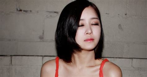 Hot Girls and Man Oh In Hye 오인혜 吴仁惠 붉은 바캉스 검은 웨딩红色假期黑色婚礼