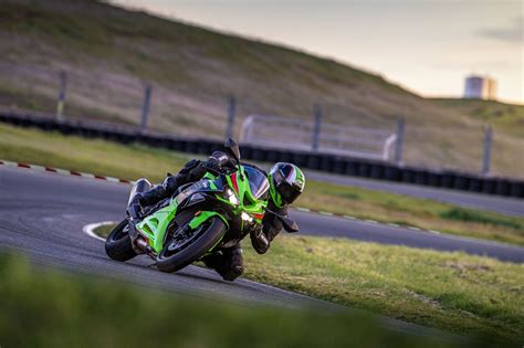 Kawasaki Ninja Zx 6r 2024