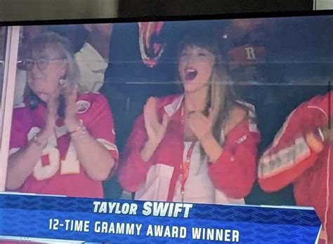 Pics of Taylor at the Chiefs game today! : r/TaylorSwift